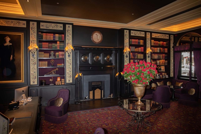 The L'Oscar Hotel library 11